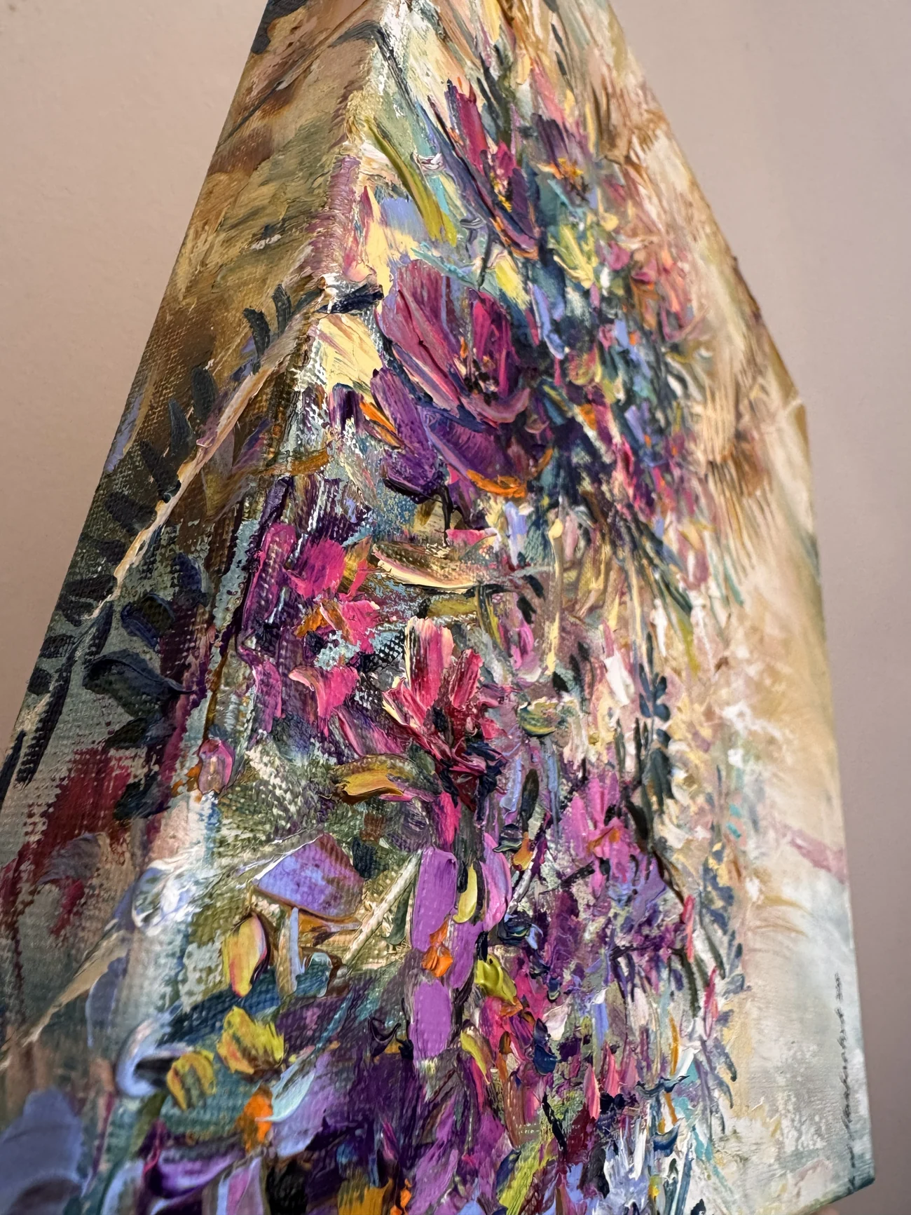 Petal — detail 3